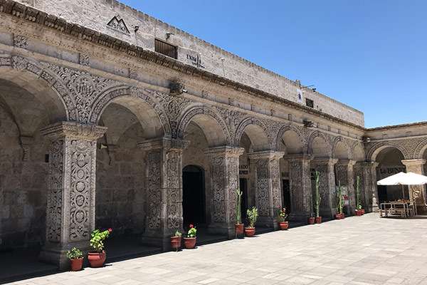 sillar architecture in arequipa