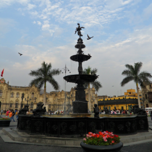 plaza de armas lima peru